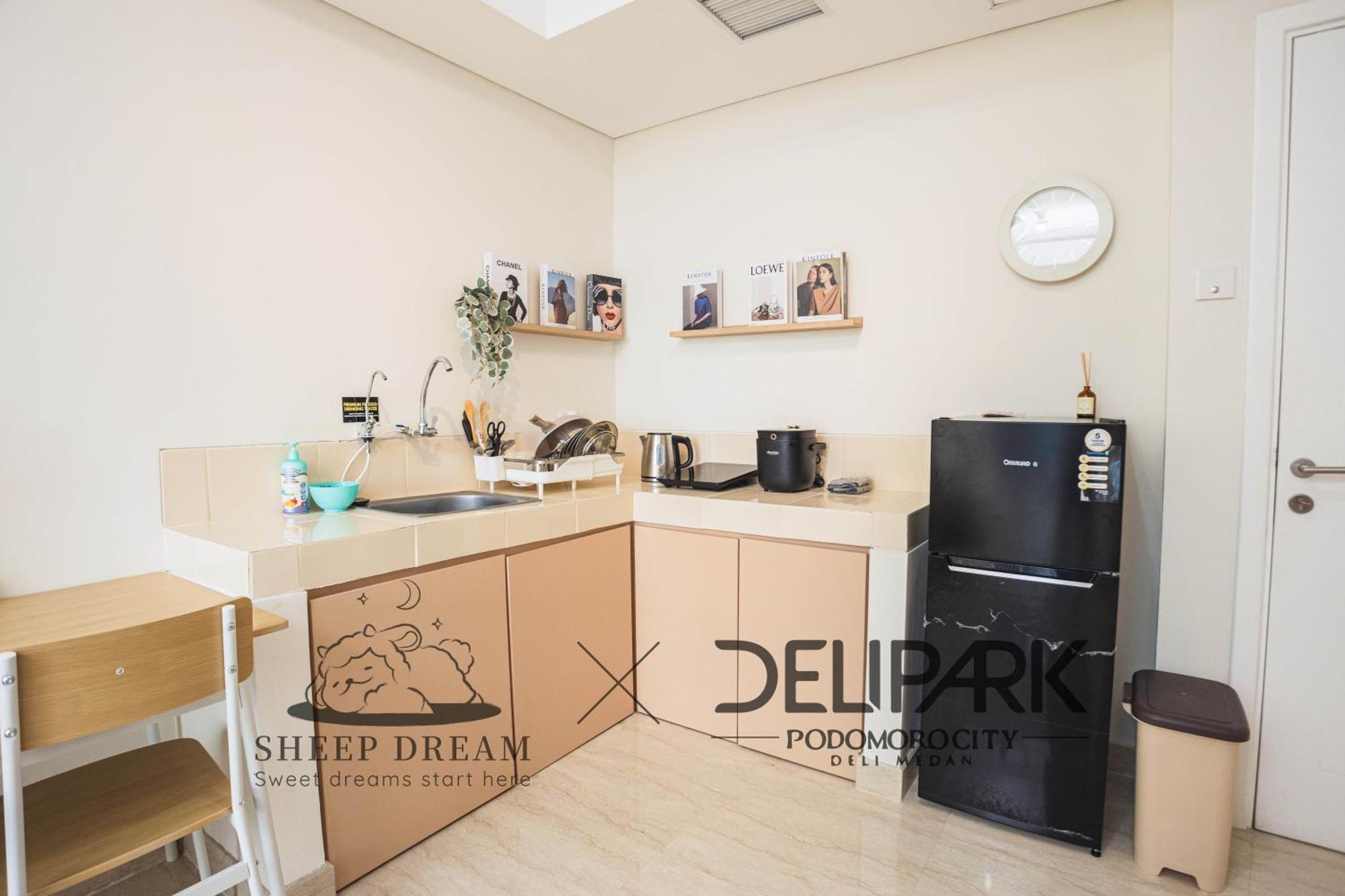 Delipark Mall Luas65meter 2kamar 2toilet Lt11 *