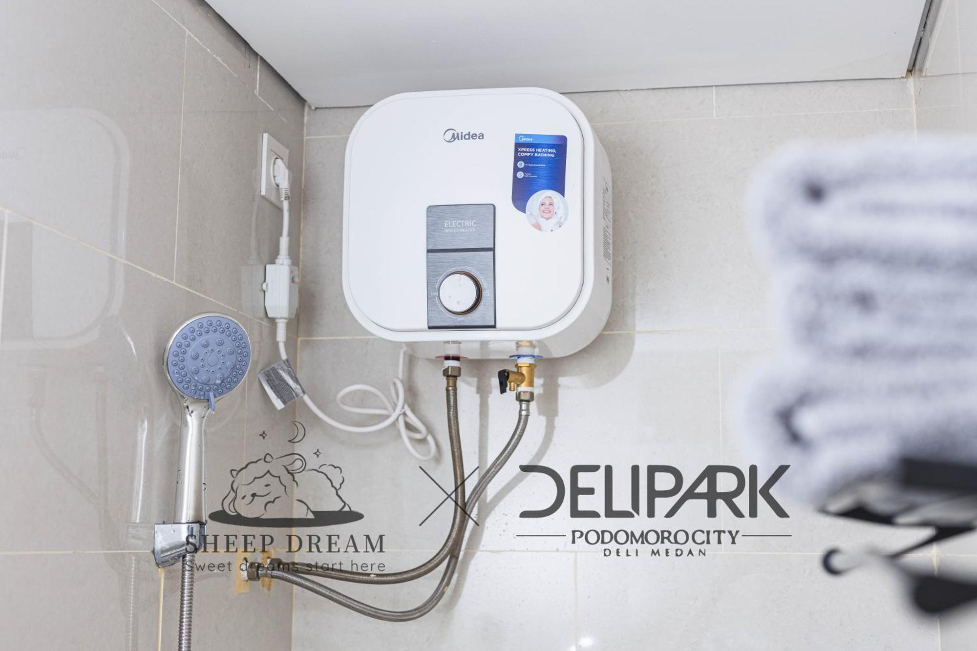 Apartemen Delipark Mall Luas65meter 2kamar 2toilet Lt11 *